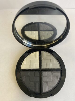 Your Name Cosmetics Signature Shadow Quad Muse ** UltraBeauty.shop