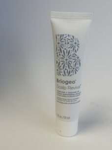 Briogeo Scalp Revival Exfoliator Charcoal Shampoo, Treatment for Dry & Itchy Scalp, Clarifying Shampoo for Build Up, 2 fl oz UltraBeauty.shop